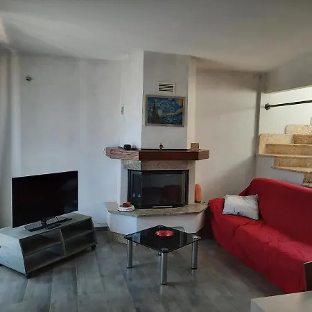 Casa Di Luca Ii *