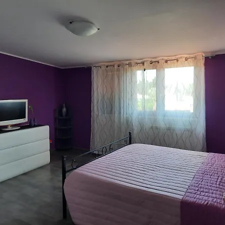 Casa Di Luca Ii Marco Simone